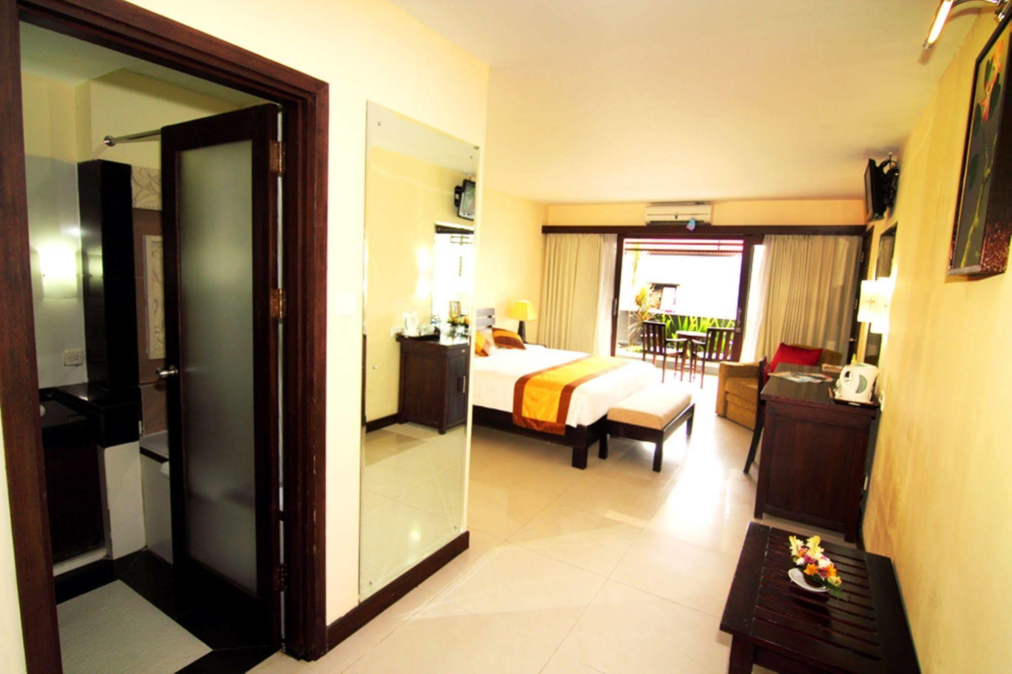 Nirmala Hotel Jimbaran Extérieur photo